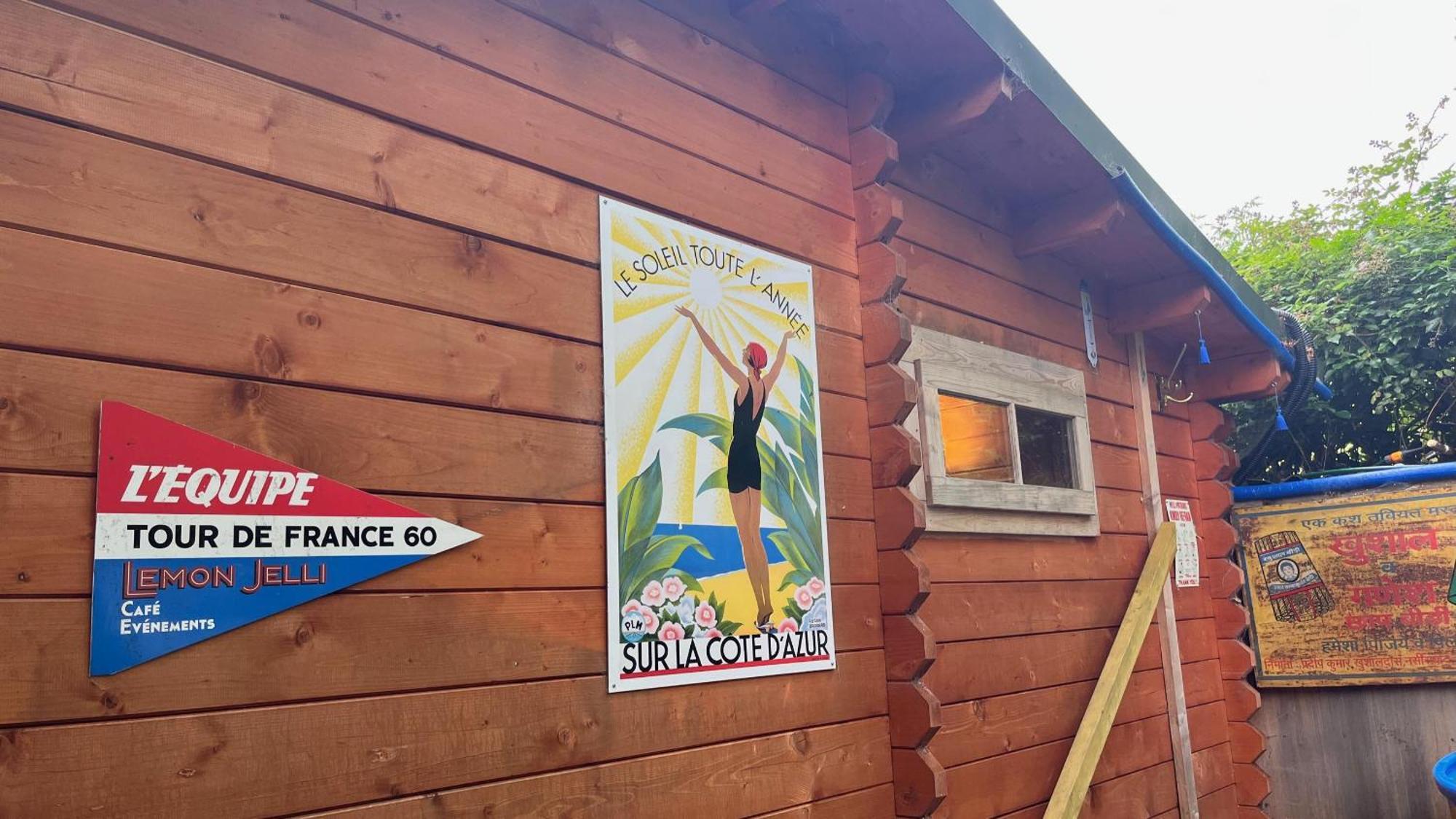 Retro Private With Hot Tub Nr Dartmoor Holiday home Newton Abbot